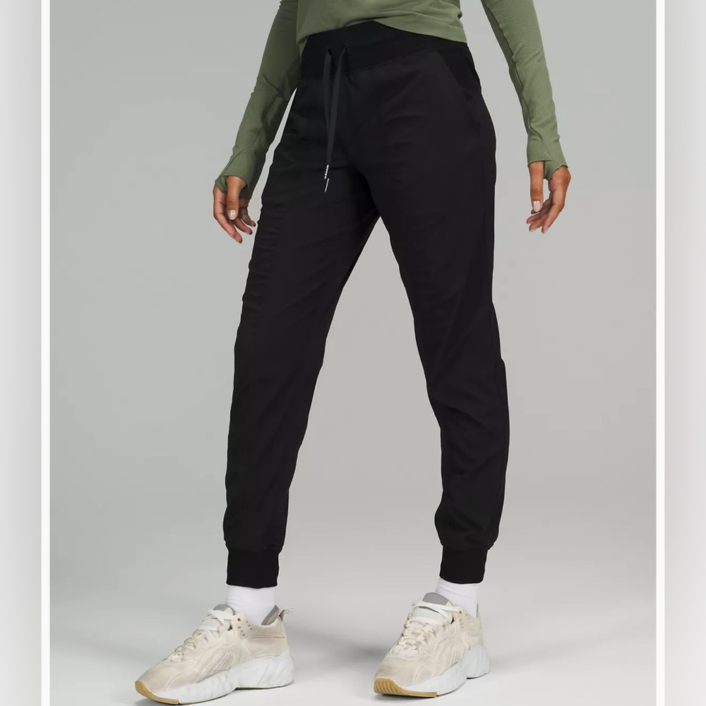 Lululemon dance studio joggers